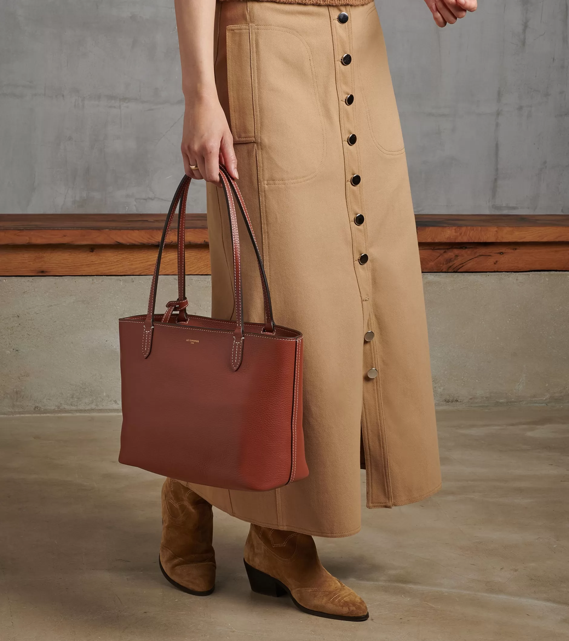 Femme Le Tanneur Petit sac cabas Louise en cuir grainé - Mahogany Brown Twilight Blue