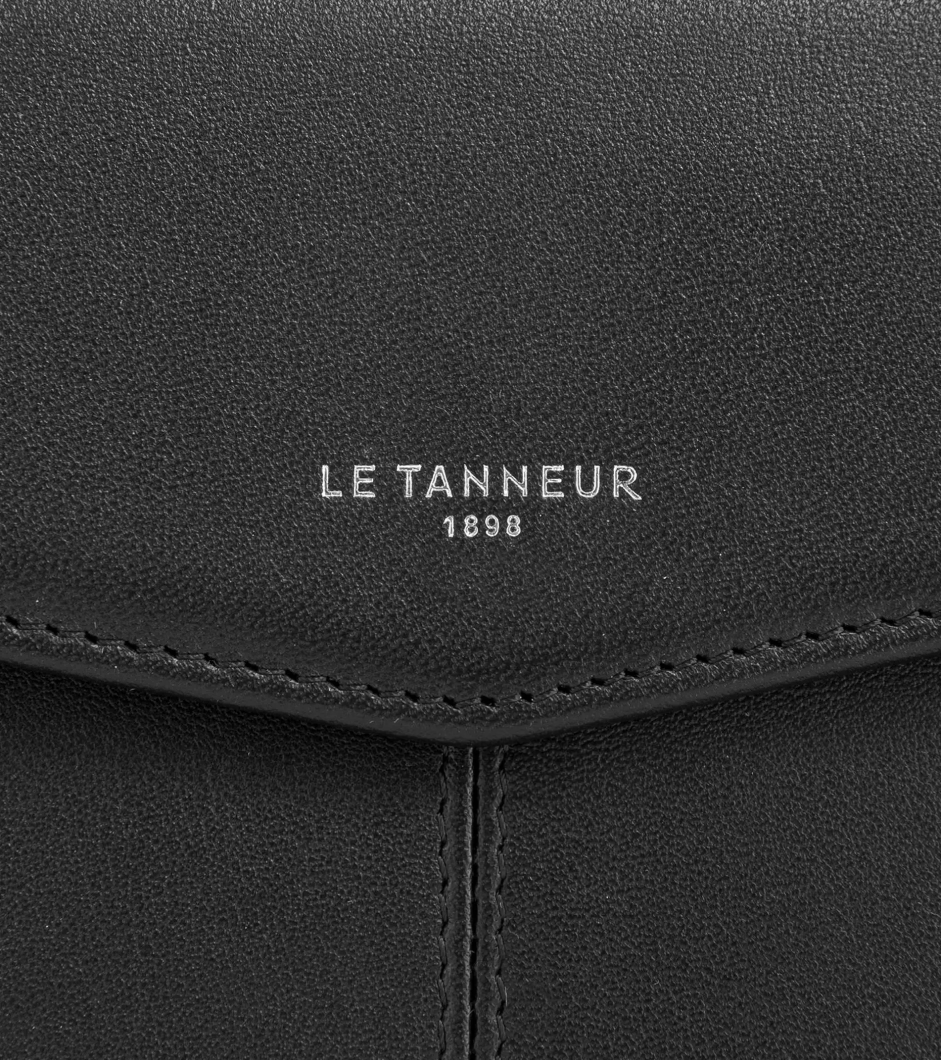 Femme Le Tanneur Pochette enveloppe moyen modèle Charlotte en cuir lisse - Black