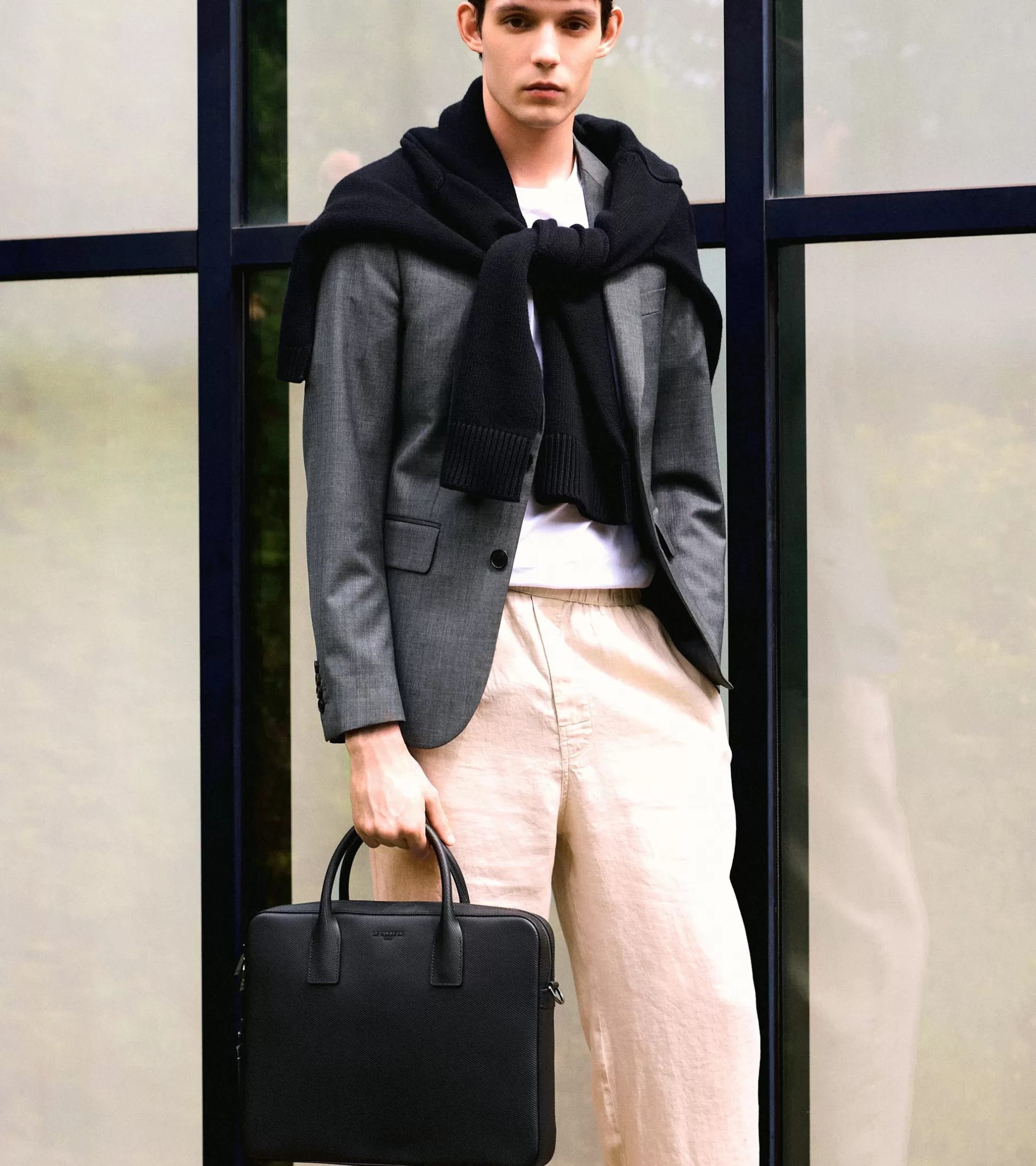 Femme Le Tanneur Porte document slim 14" Emile en cuir signature T - Black