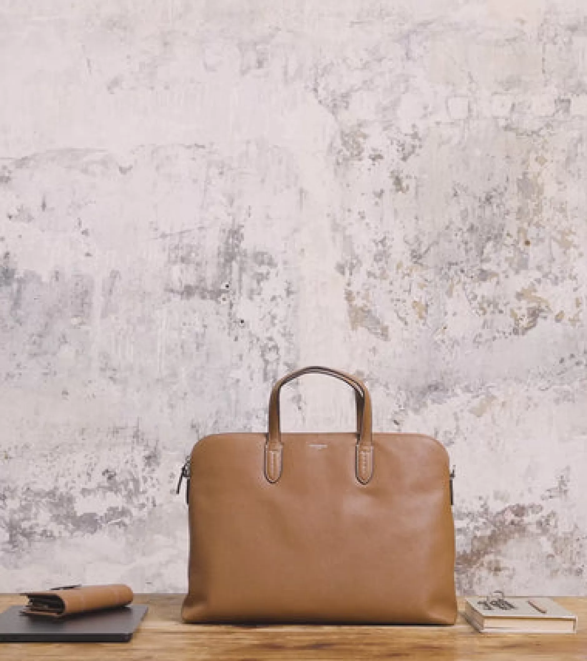 Femme Le Tanneur Porte documents 1 soufflet 15" Sophie en cuir grainé - Brown Tan