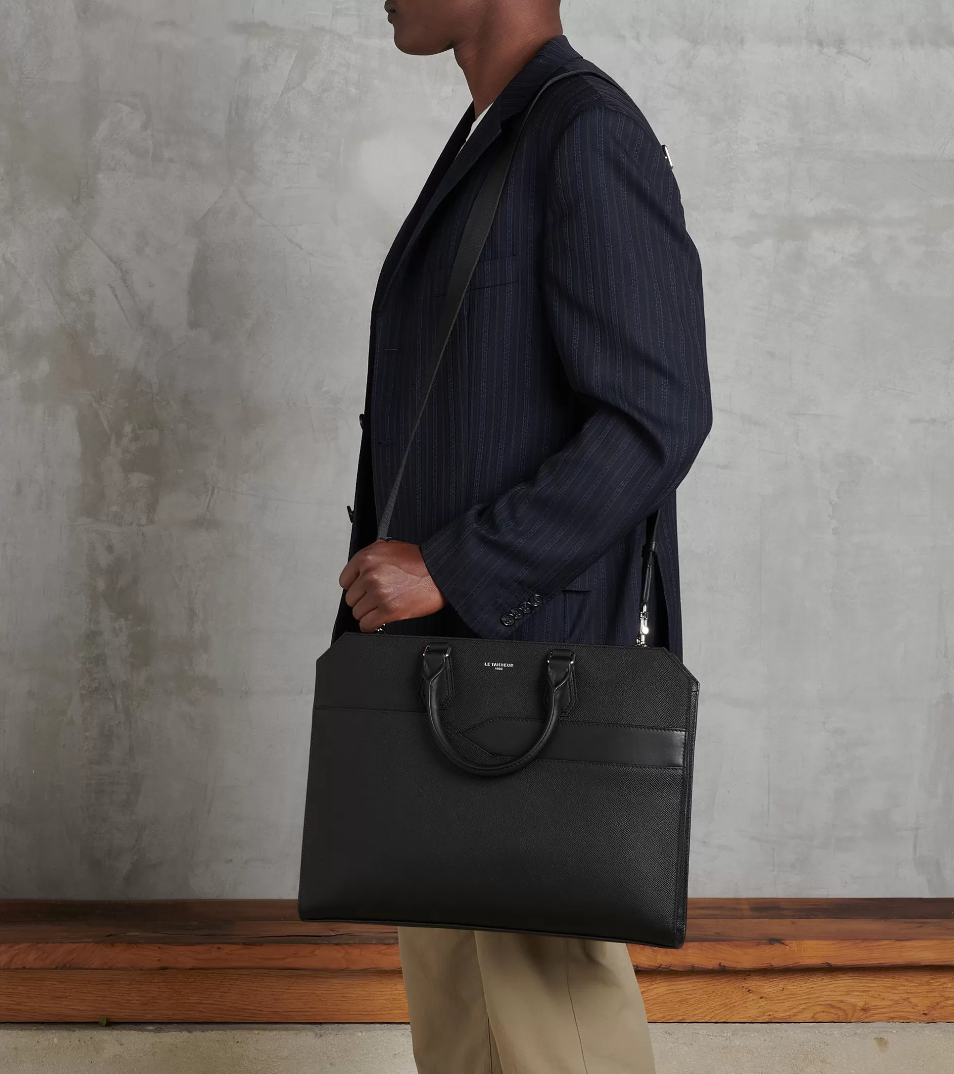 Femme Le Tanneur Porte documents slim 15" Gaston en cuir grain croisé - Black