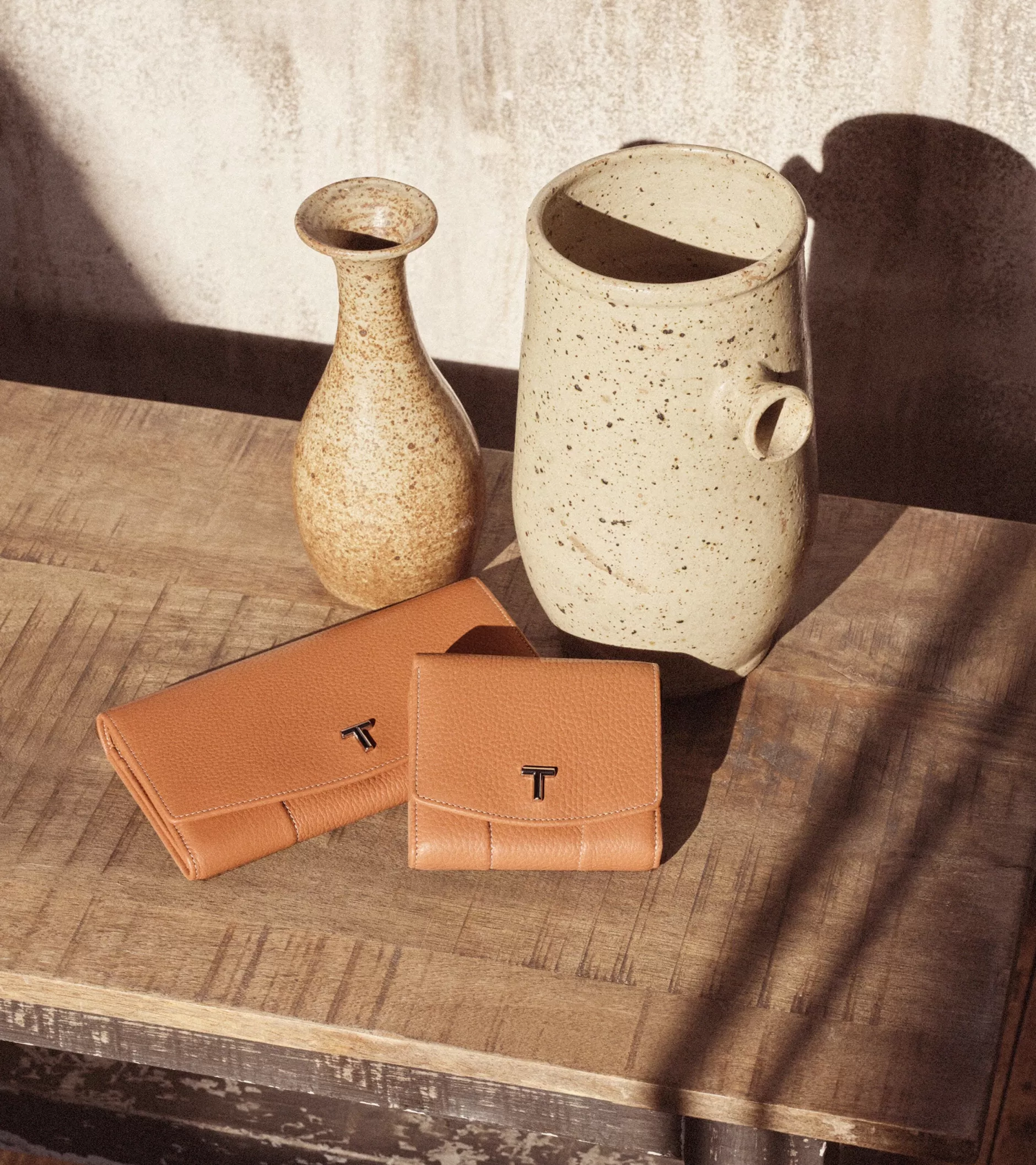 Femme Le Tanneur Porte monnaie à rabat Romy en cuir grainé - Brown Tan