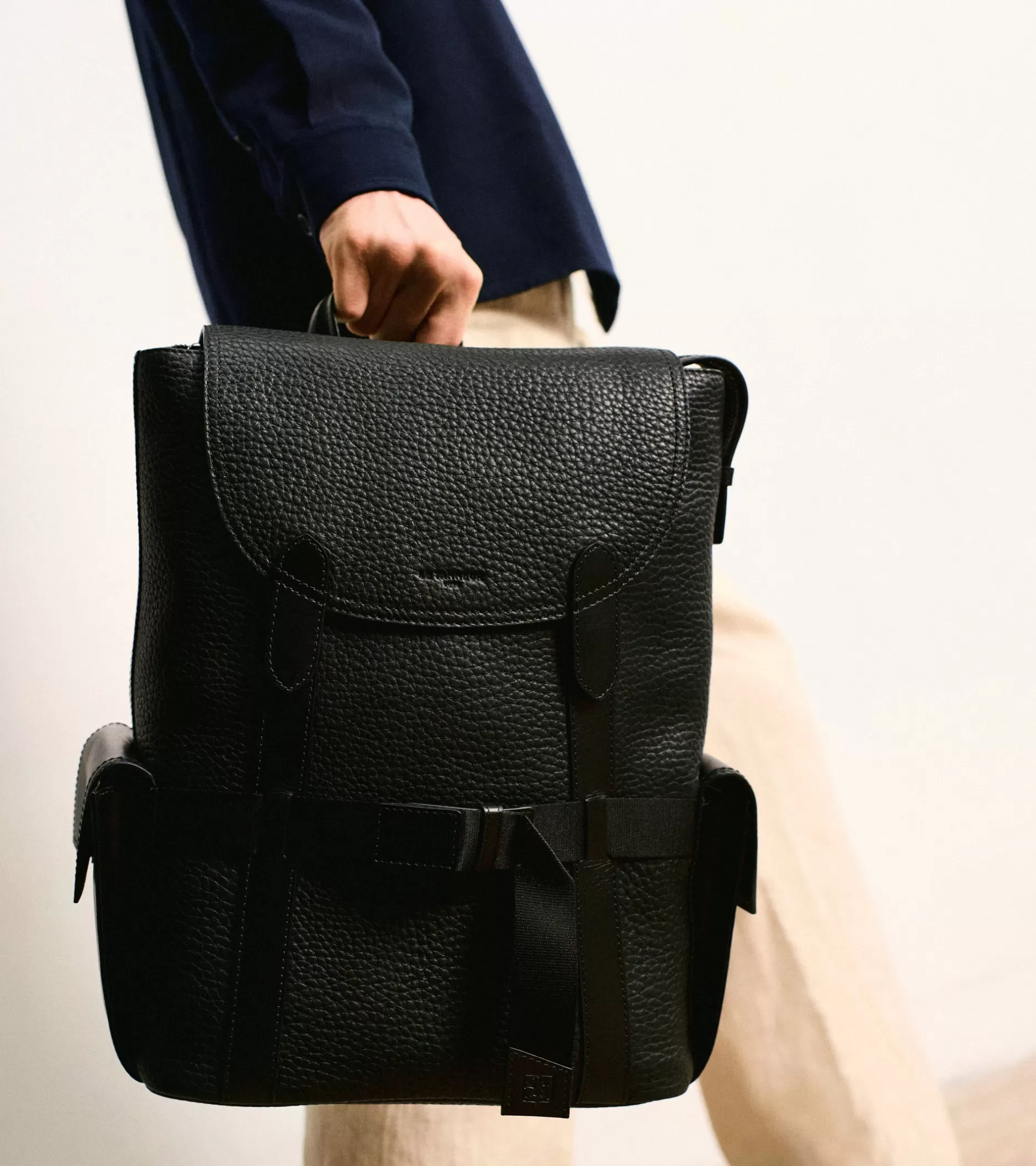 Femme Le Tanneur Sac à dos à rabat Noah en cuir grain buffle et cuir lisse - 1