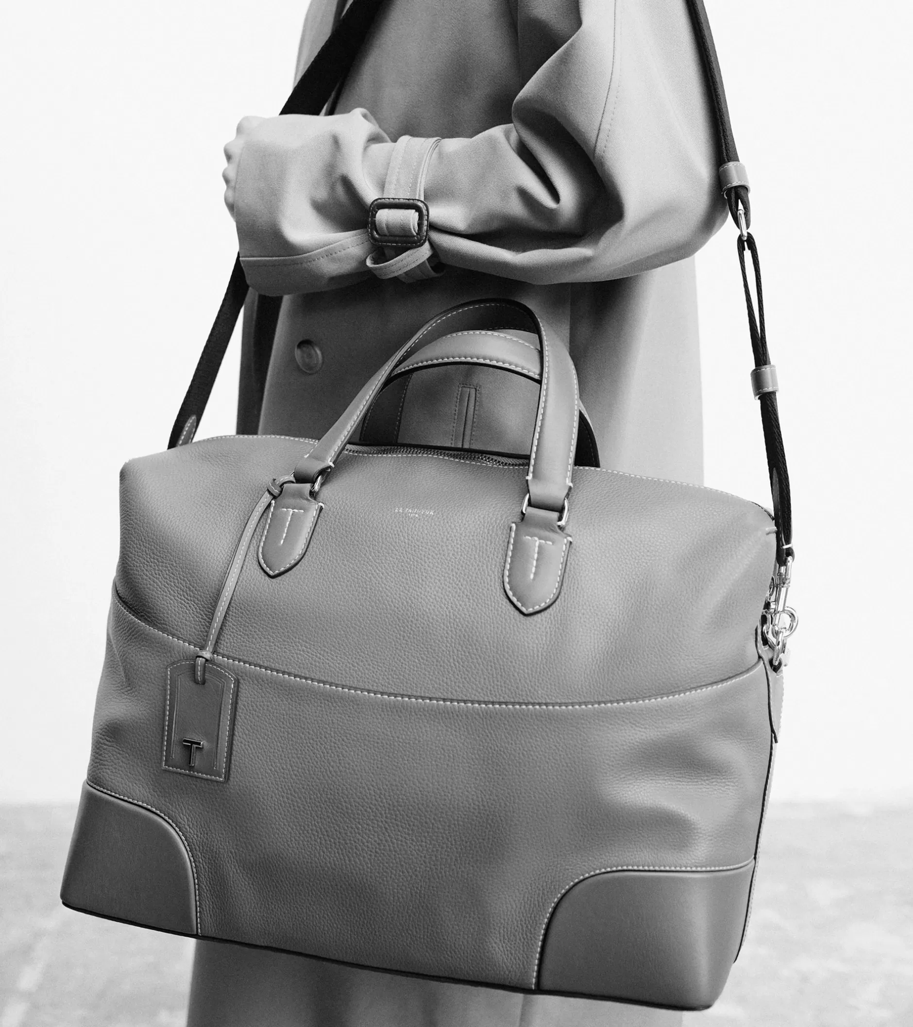 Femme Le Tanneur Sac de voyage 24h Romy en cuir grainé et lisse - Black