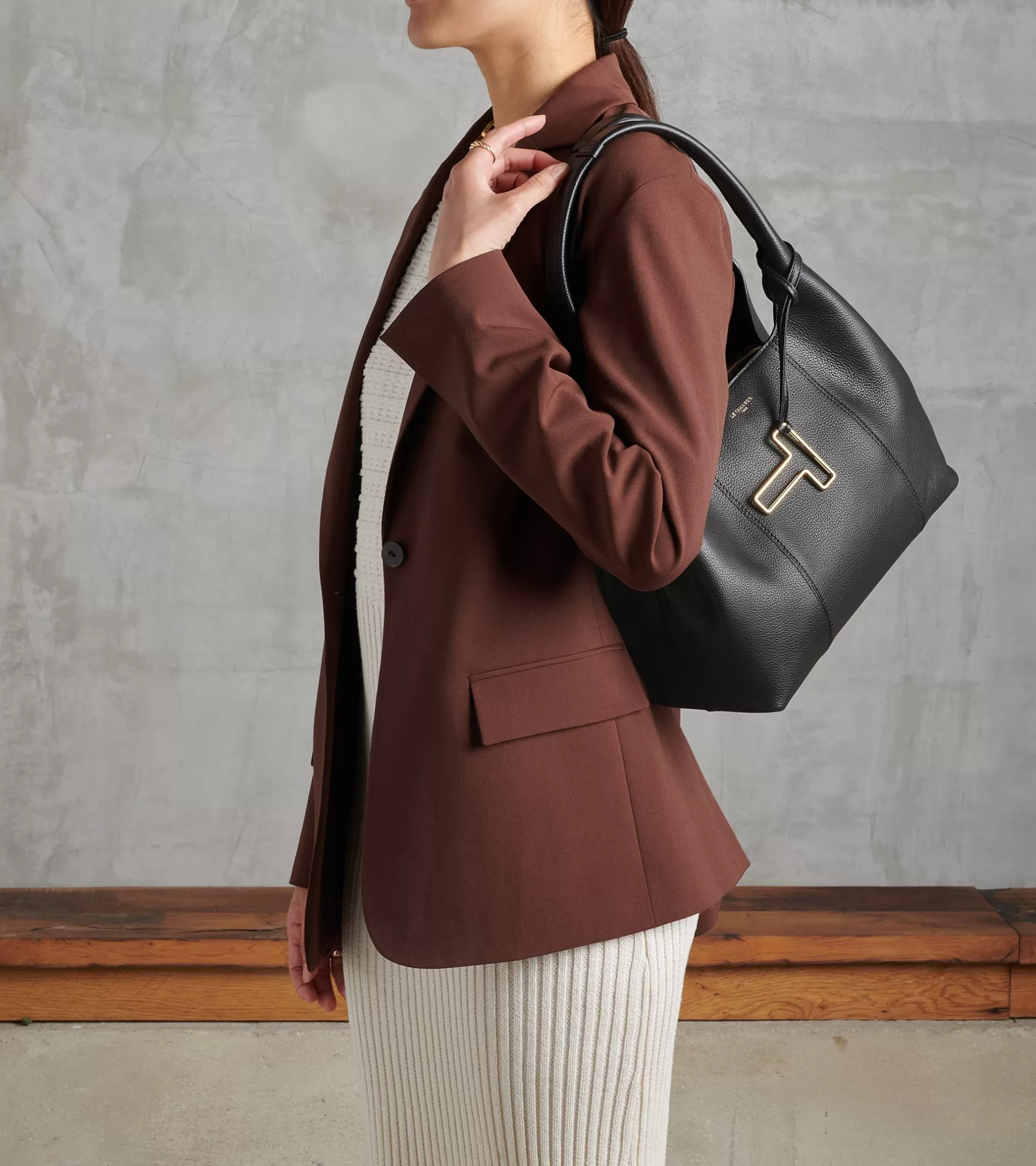 Femme Le Tanneur Sac porté épaule moyen modèle Juliette en cuir grainé - Black